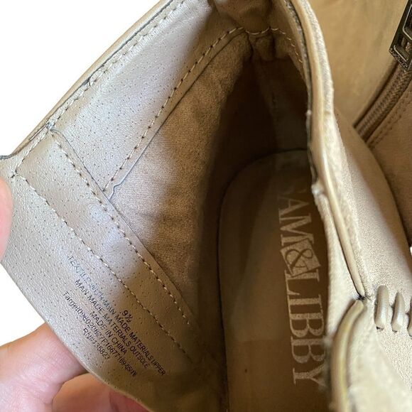 Sam & Libby suede zip up ankle bootie size 9 1/2 - Picture 9 of 9